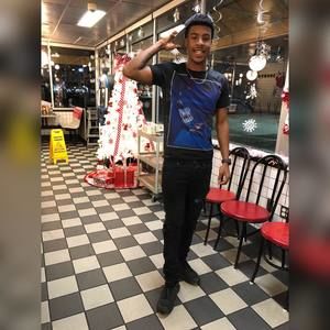 Meet your Posher, Phillip